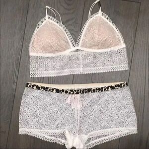 Victorias Secret crochet padded bralette matching Boyshorts Shortie panty set